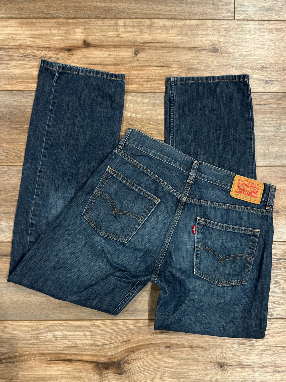 LEVI’S 505 Regular Fit Vintage Men’s Jeans | Size 30 x 30